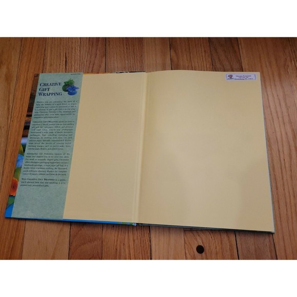 Creative Gift Wrapping Book Reader's Digest 1997 All Occasions Hard Cover - Picture 2 of 10
